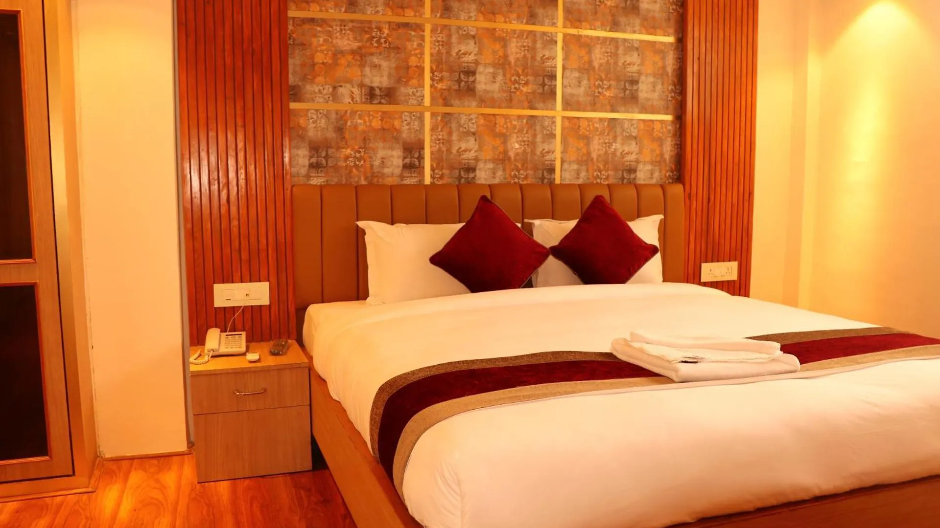 Hotel Elegant Kathmandu Inn